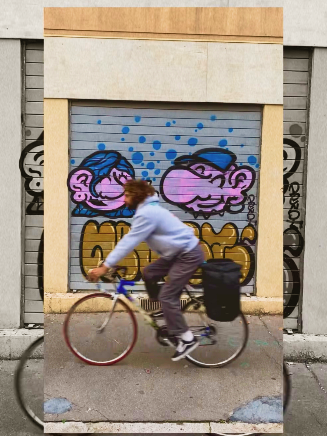 Jules à vélo