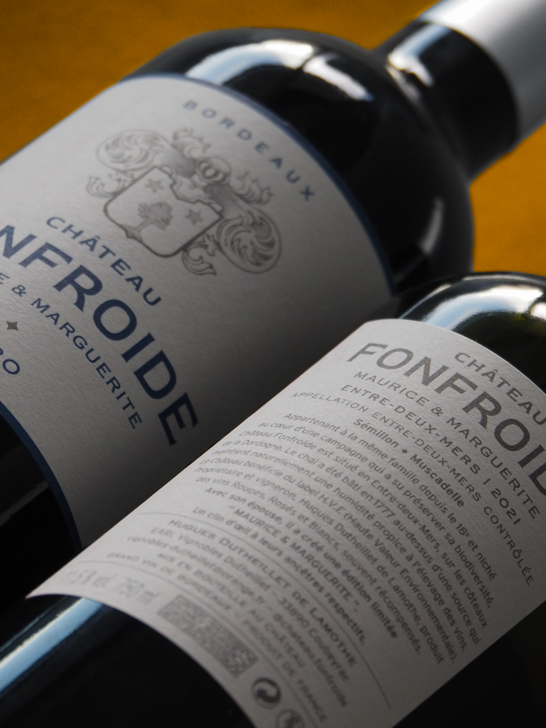 Étiquette et contre-étiquette de la bouteille de vin rouge de Château Fonfroide